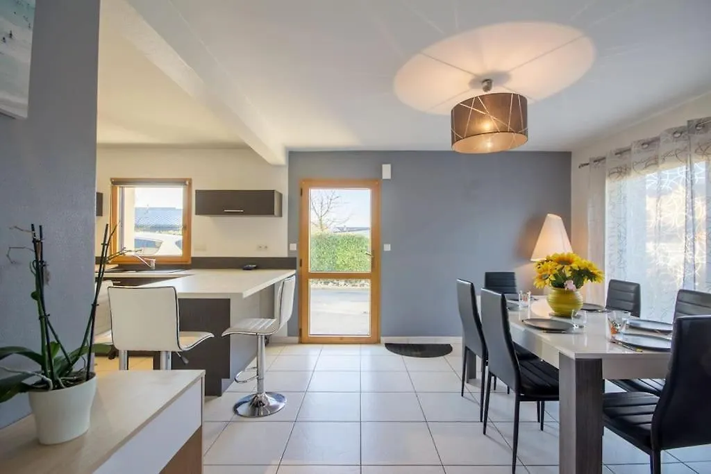 Holiday home Maison Moderne Proche Des Belles Plages Crach France