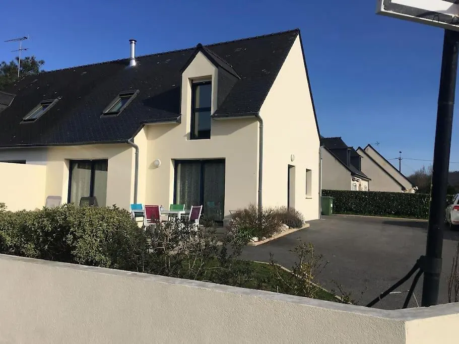 Maison Moderne Proche Des Belles Plages Crach 0*,  France
